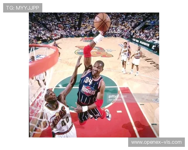 火箭队2005年球员名单回顾及球队变化解析