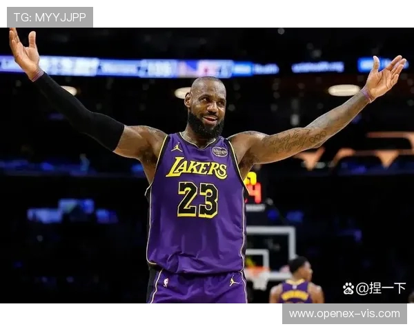 2006年NBA全明星赛詹姆斯首获MVP东部逆转西部取胜